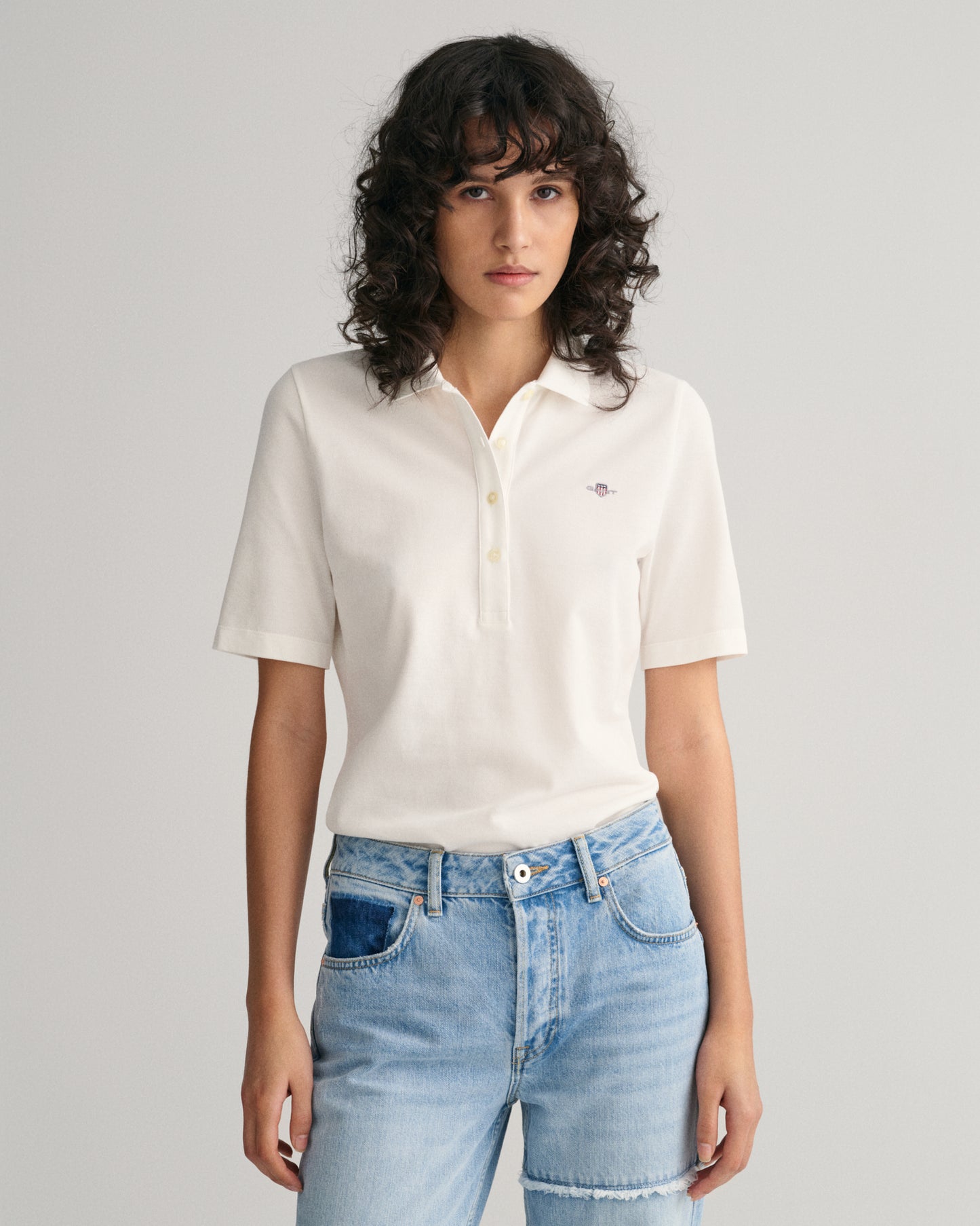 EGGSHELL, SLIM SHIELD SS PIQUE POLO, FRONT-VIEW BY GANT AU.