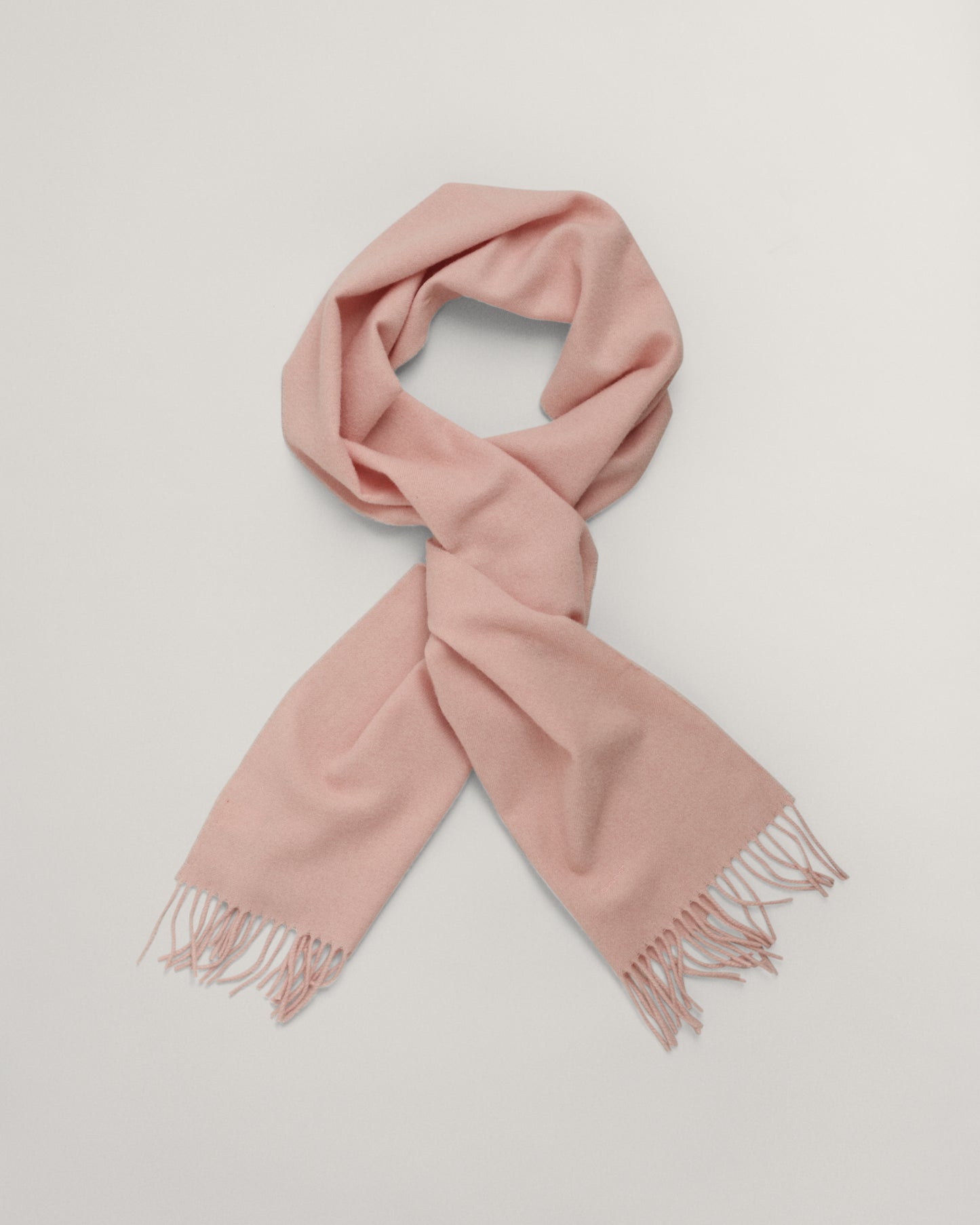FADED PINK, UNISEX. WOOL SCARF, BACK-VIEW BY GANT AU.