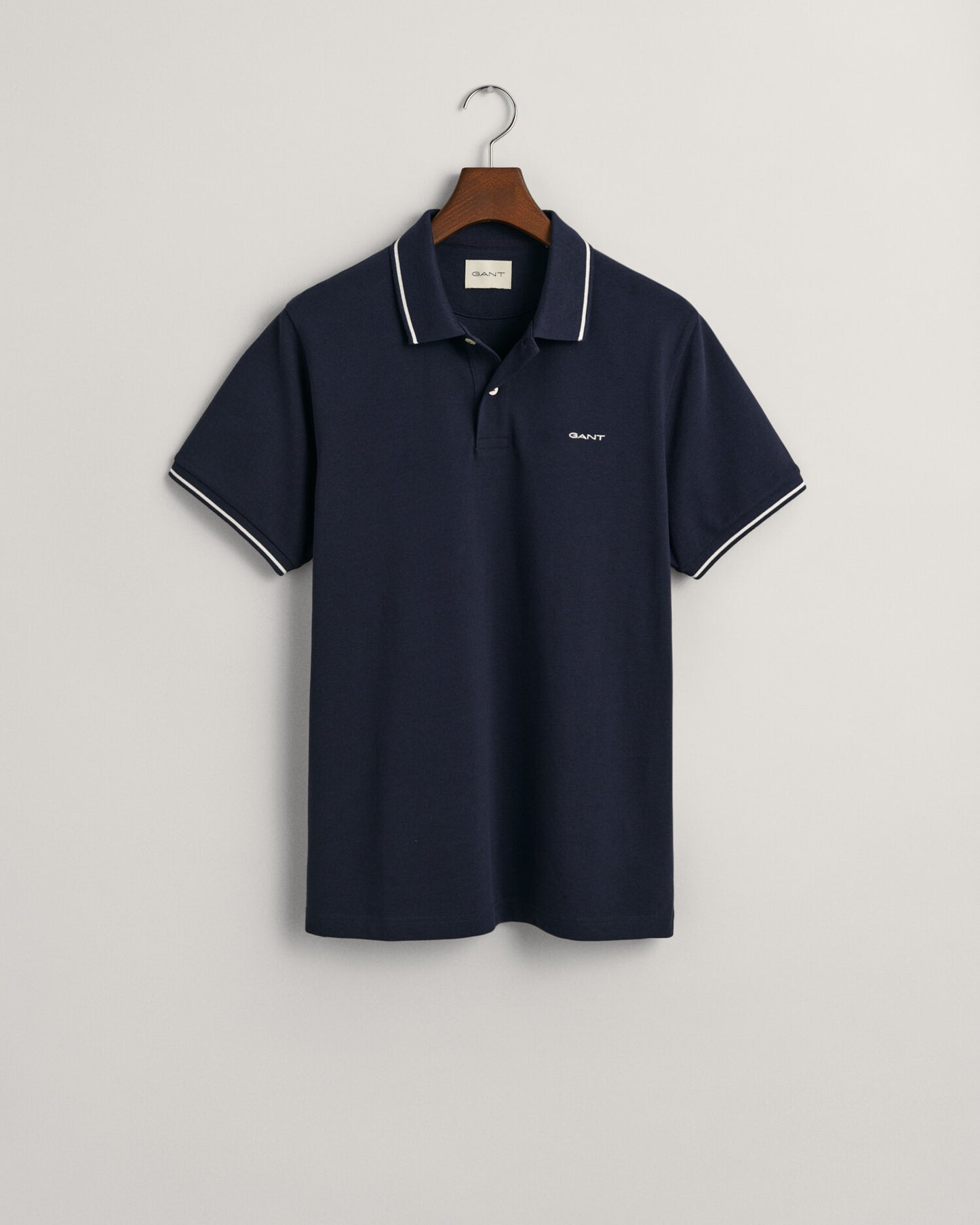 EVENING BLUE, TIPPING SS PIQUE POLO, FLAT-LAY BY GANT AU.