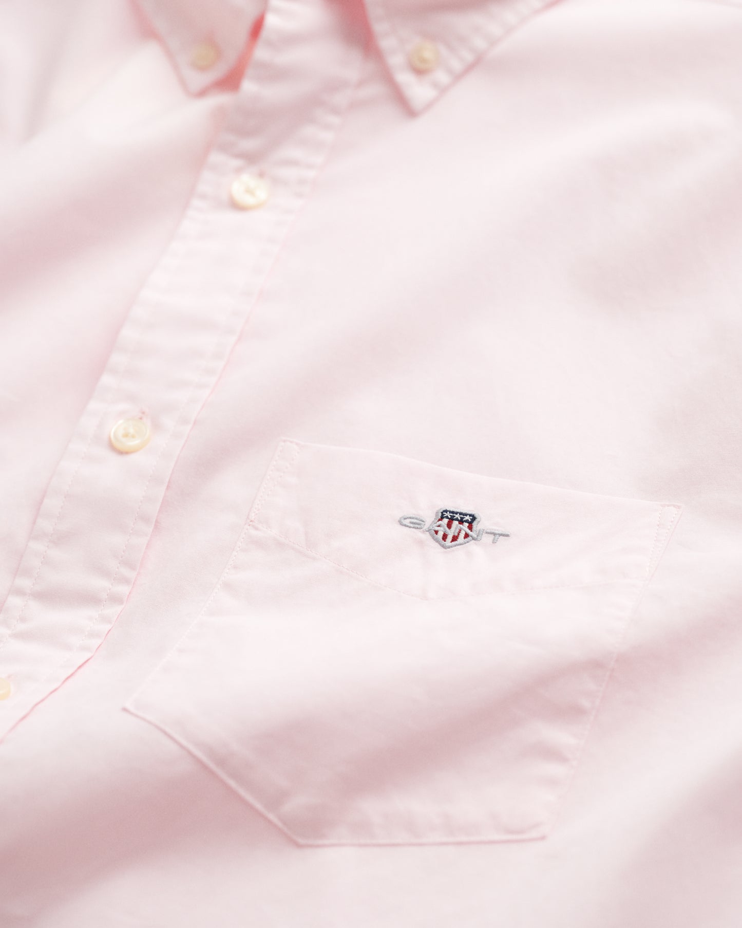 LIGHT PINK, REG CLASSIC POPLIN SHIRT, FLAT-LAY BY GANT AU.