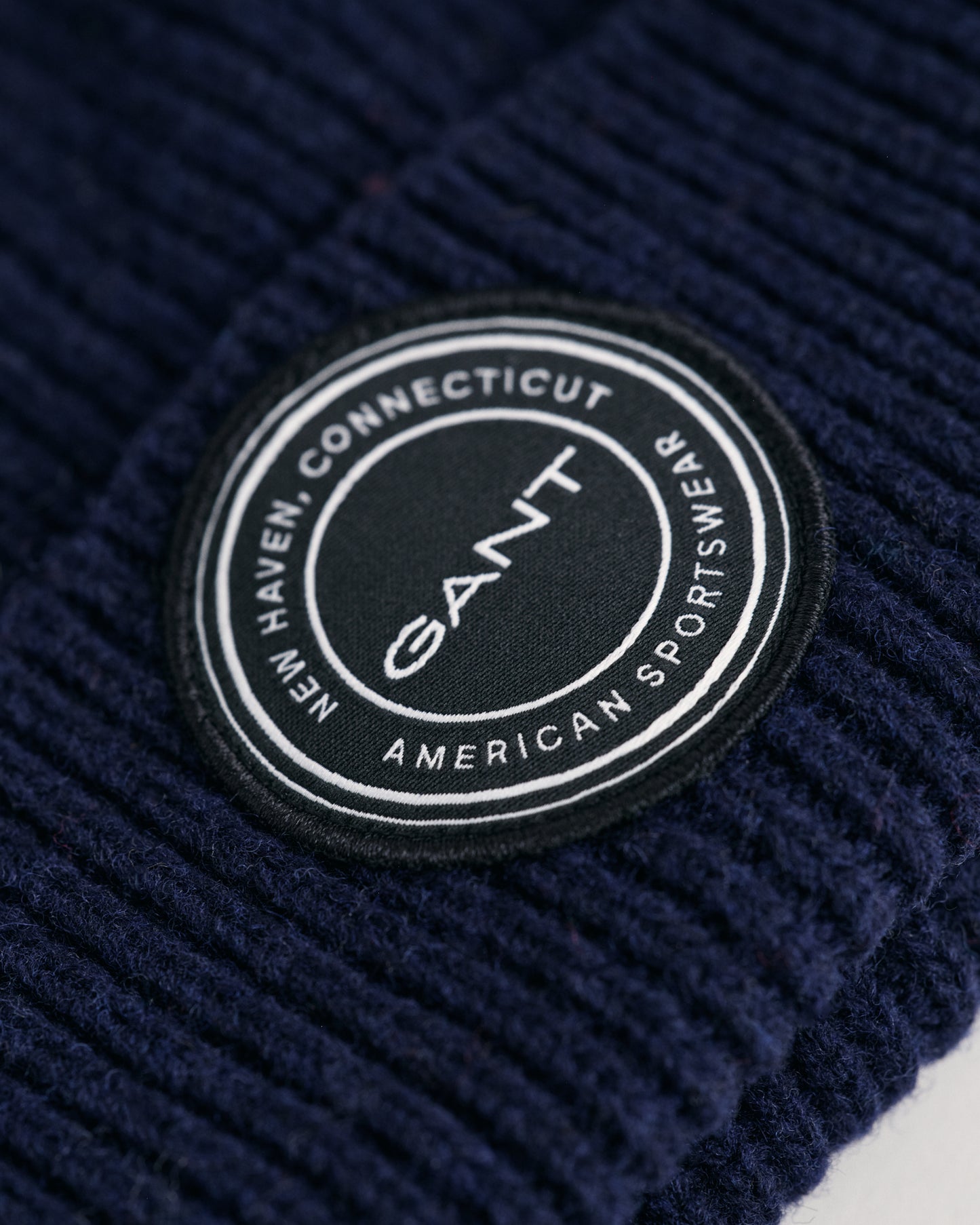 EVENING BLUE, WOOL KNITTED BEANIE, CLOSE-UP BY GANT AU.