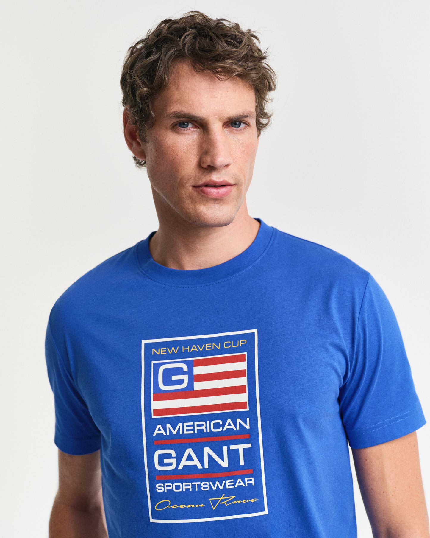 LAPIS BLUE, GRAPHIC SS T-SHIRT, CLOSE-UP BY GANT AU.