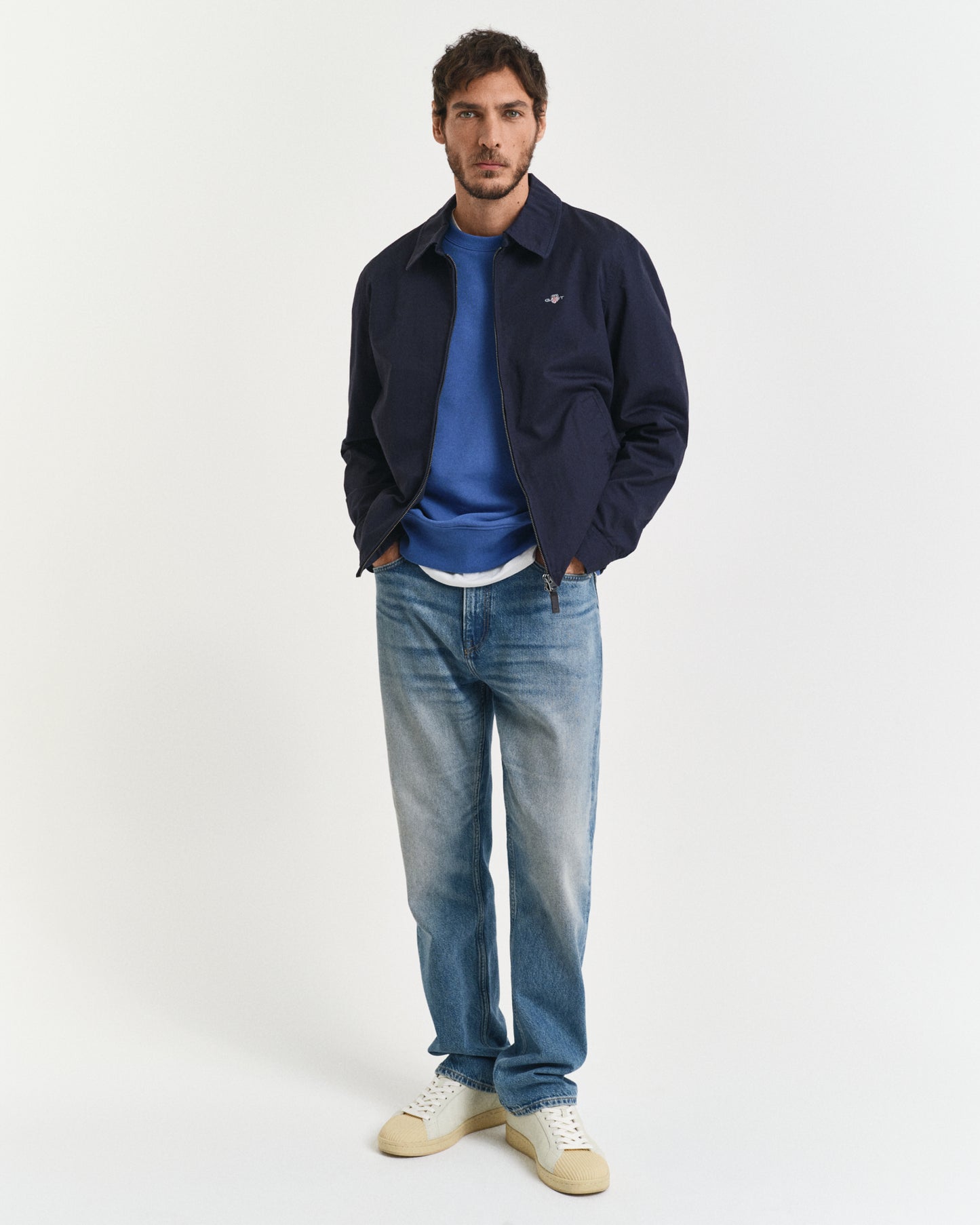 RICH BLUE, REG SHIELD C-NECK SWEAT BY GANT AU.
