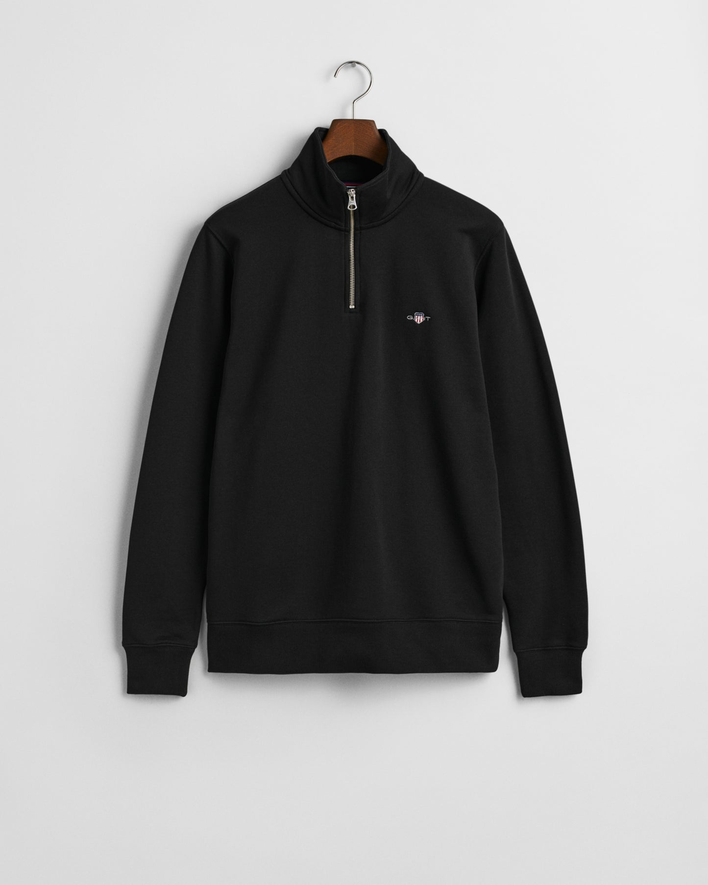 BLACK, REG SHIELD HALF ZIP SWEAT, FLAT-LAY BY GANT AU.