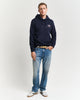 EVENING BLUE, REG MEDIUM ARCHIVE SHIELD HOODIE BY GANT AU.