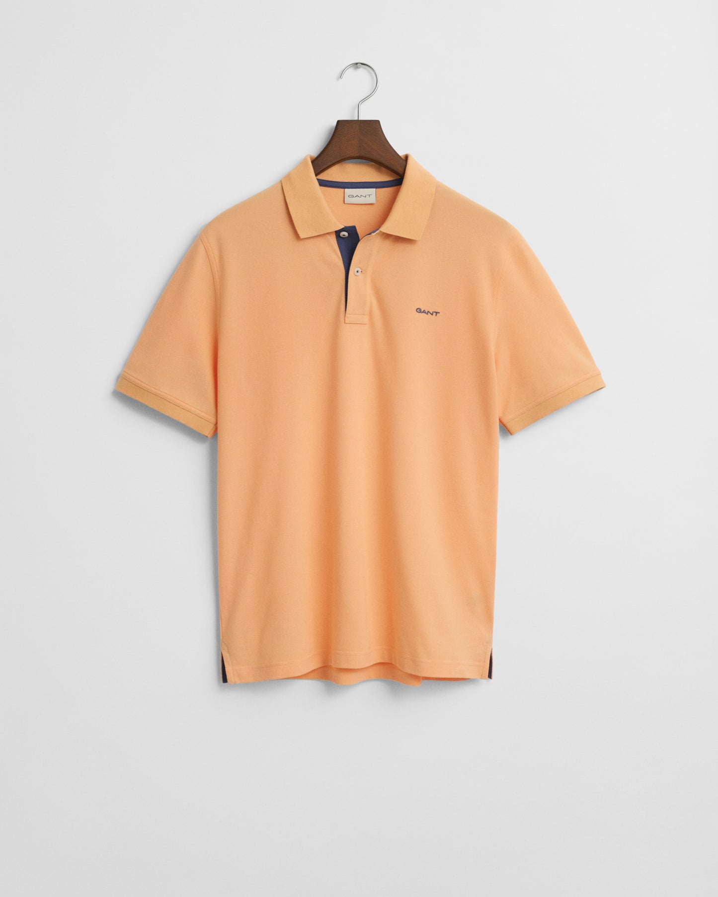 PEACHY ORANGE, REG CONTRAST PIQUE SS POLO, FLAT-LAY BY GANT AU.