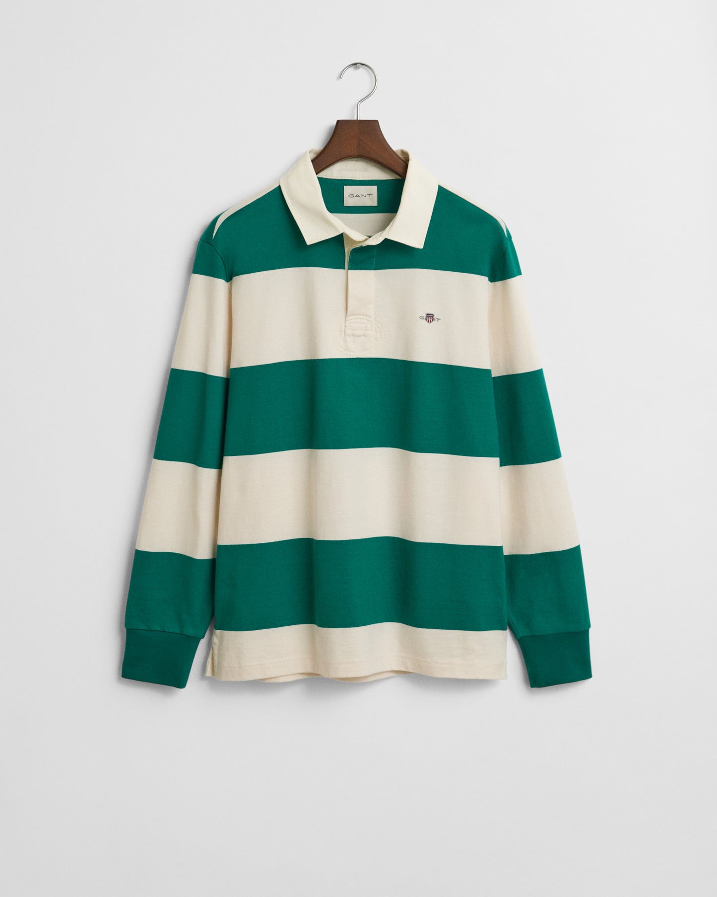 DEEP GREEN, BARSTRIPE RUGGER, FLAT-LAY BY GANT AU.