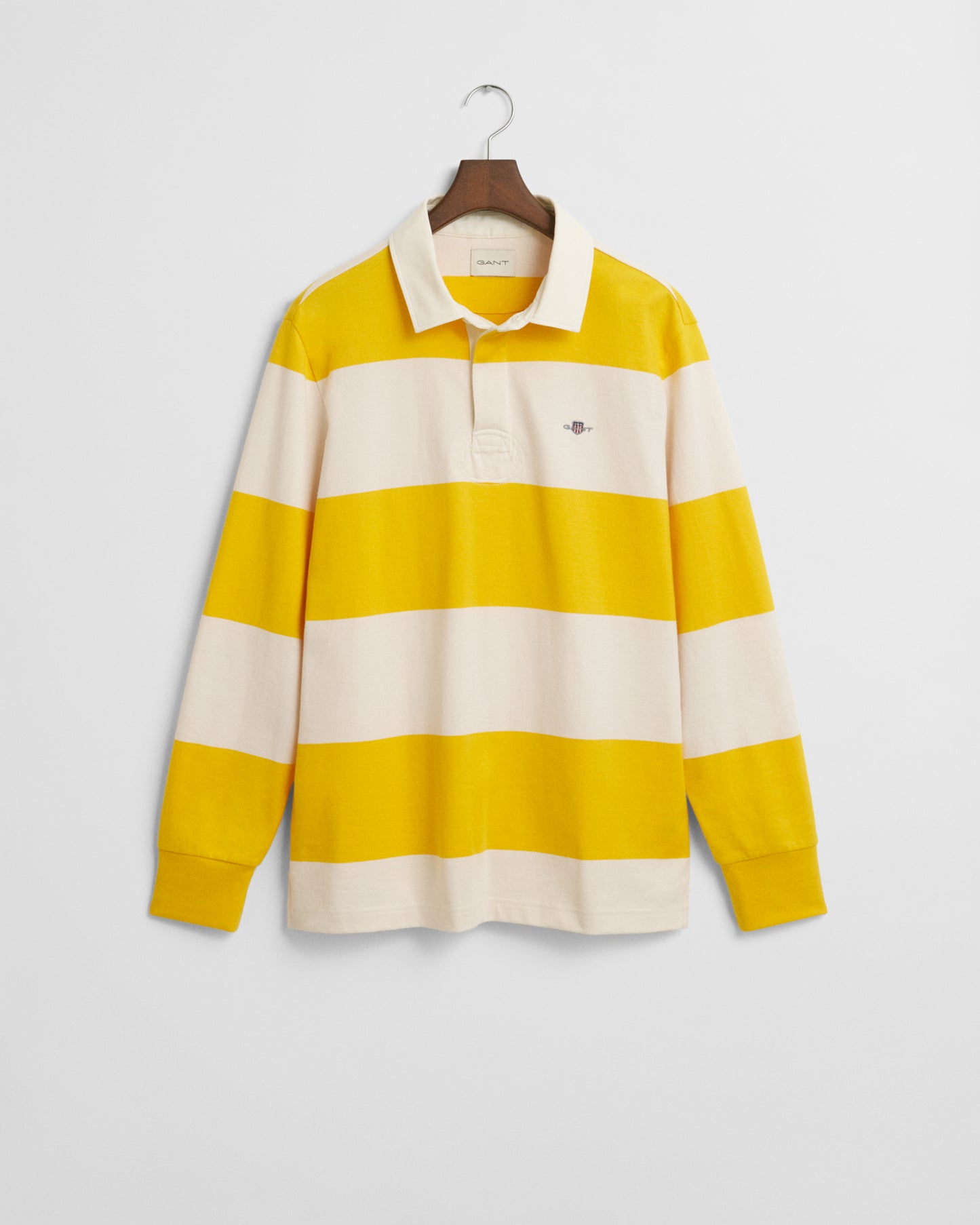 DAFFODIL YELLOW, BARSTRIPE RUGGER, FLAT-LAY BY GANT AU.