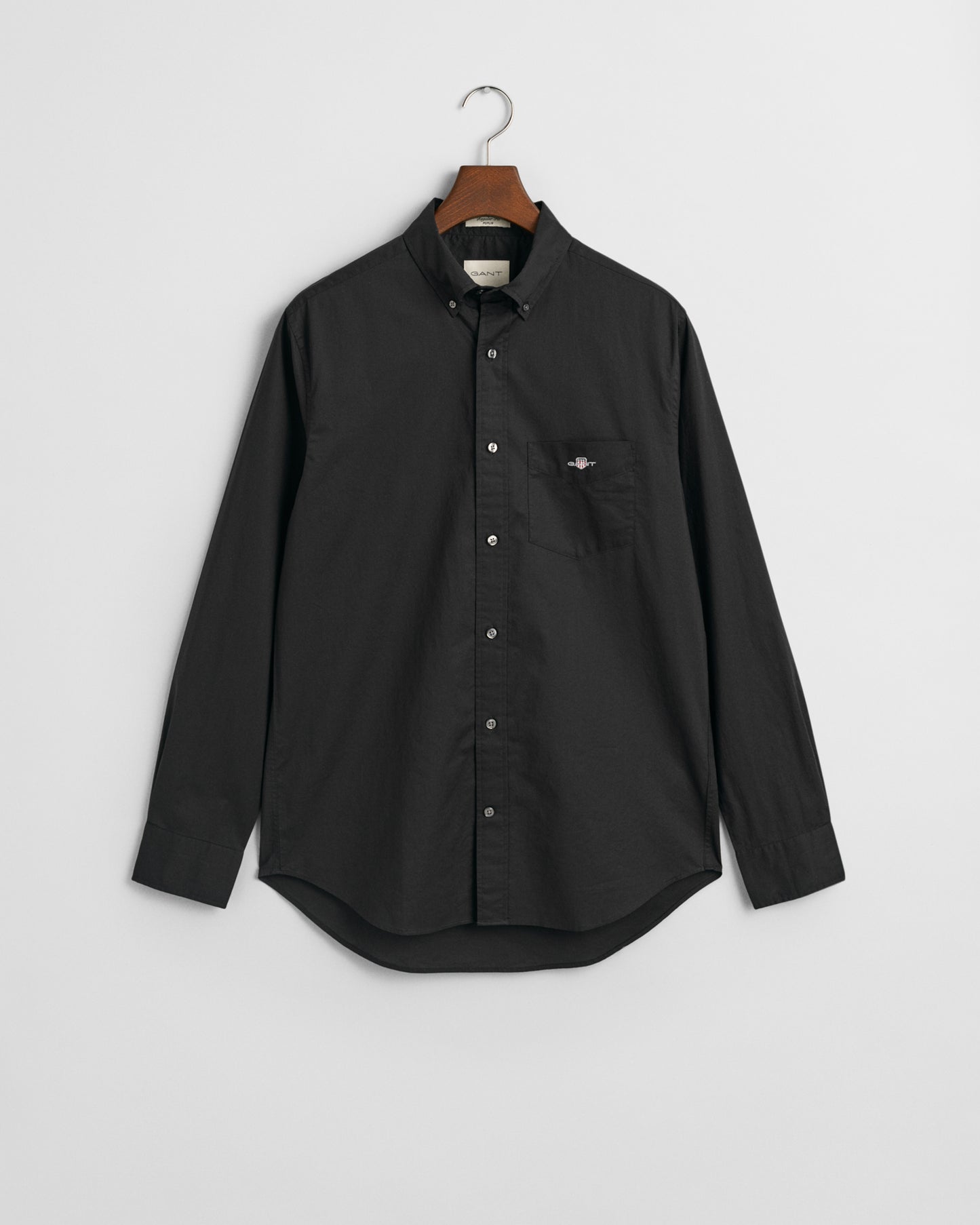 BLACK, REG CLASSIC POPLIN SHIRT, FLAT-LAY BY GANT AU.
