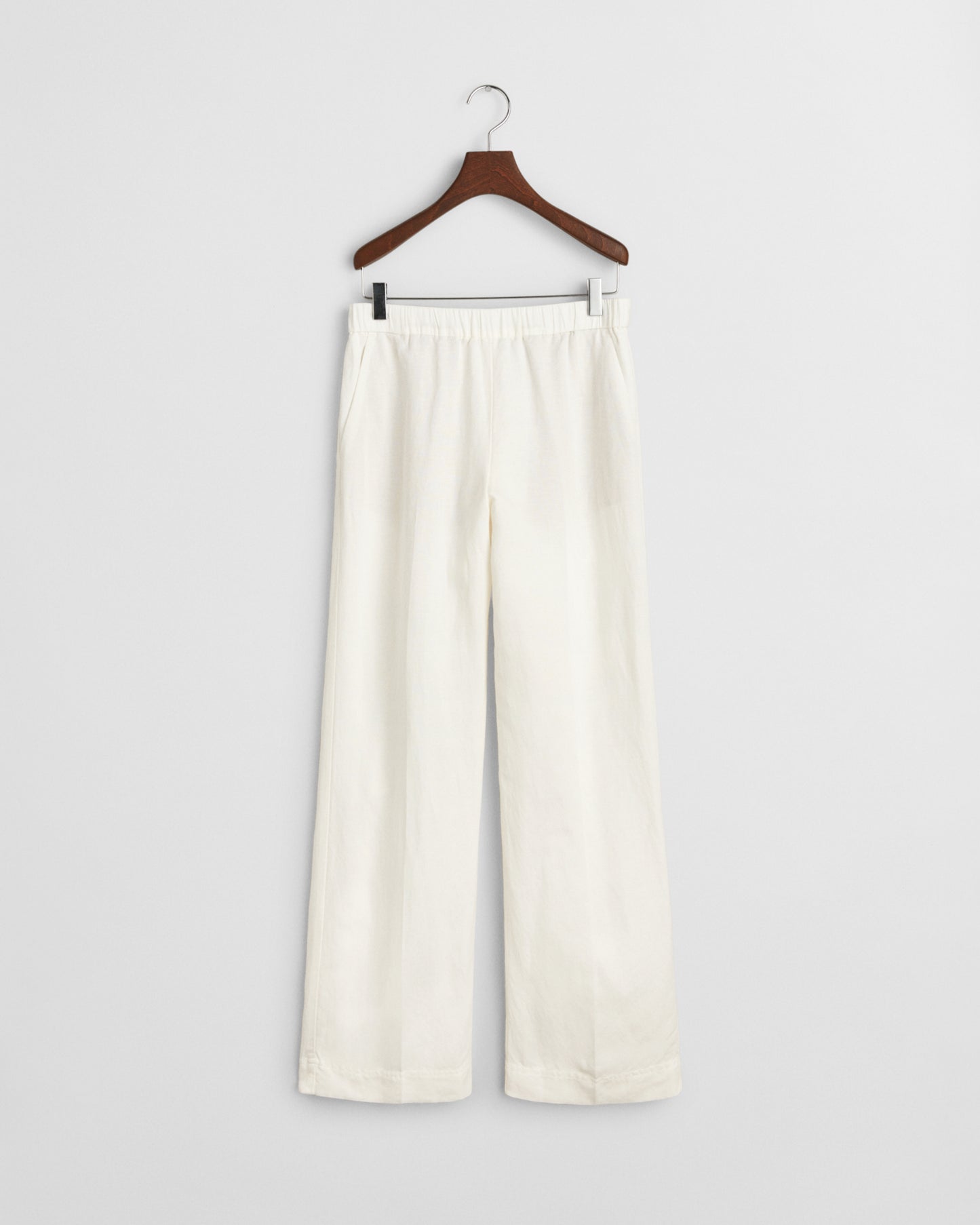 EGGSHELL, LINEN BLEND PULL ON PANTS, FLAT-LAY BY GANT AU.