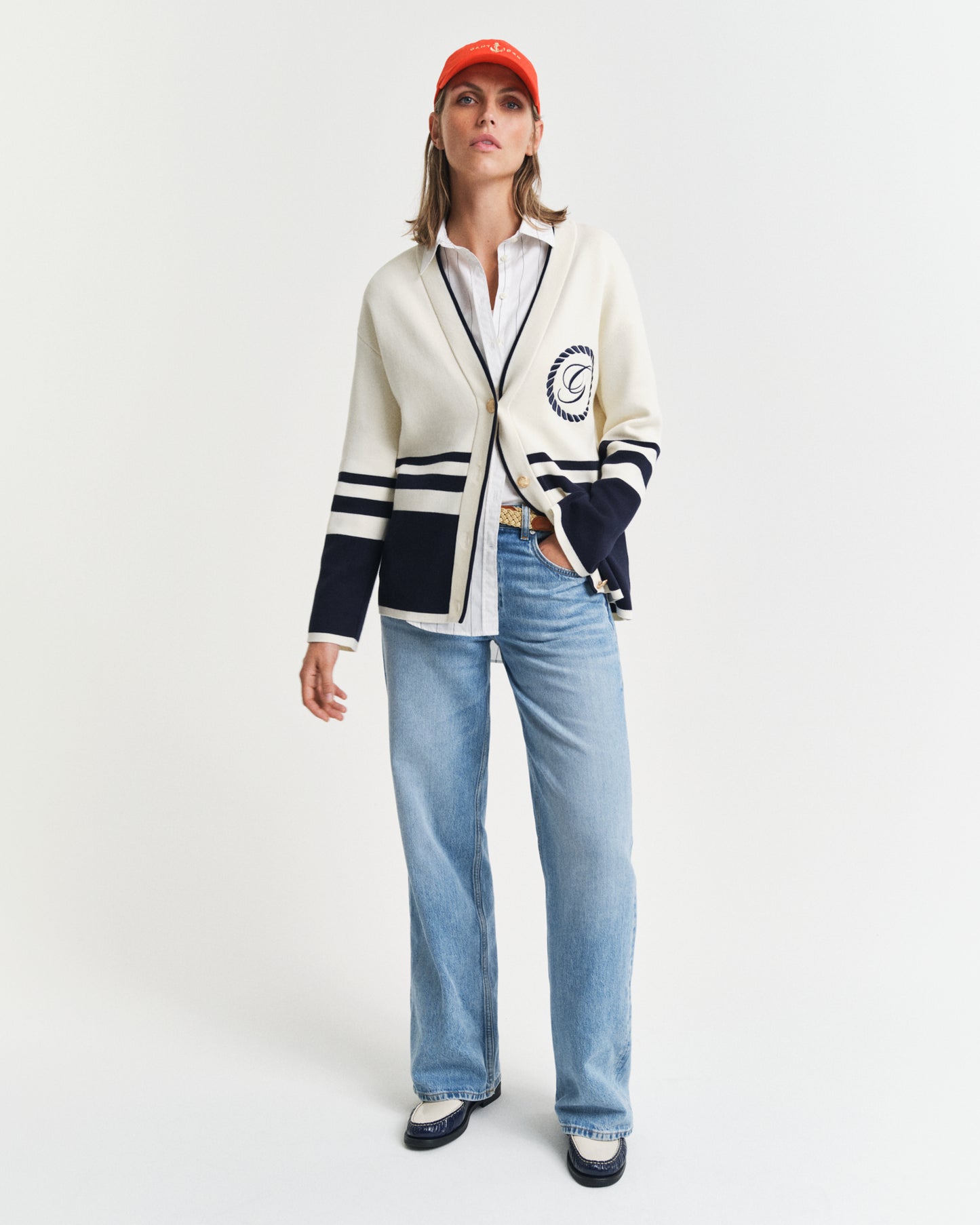 CREAM, GANT VARSITY V-NECK CARDIGAN BY GANT AU.
