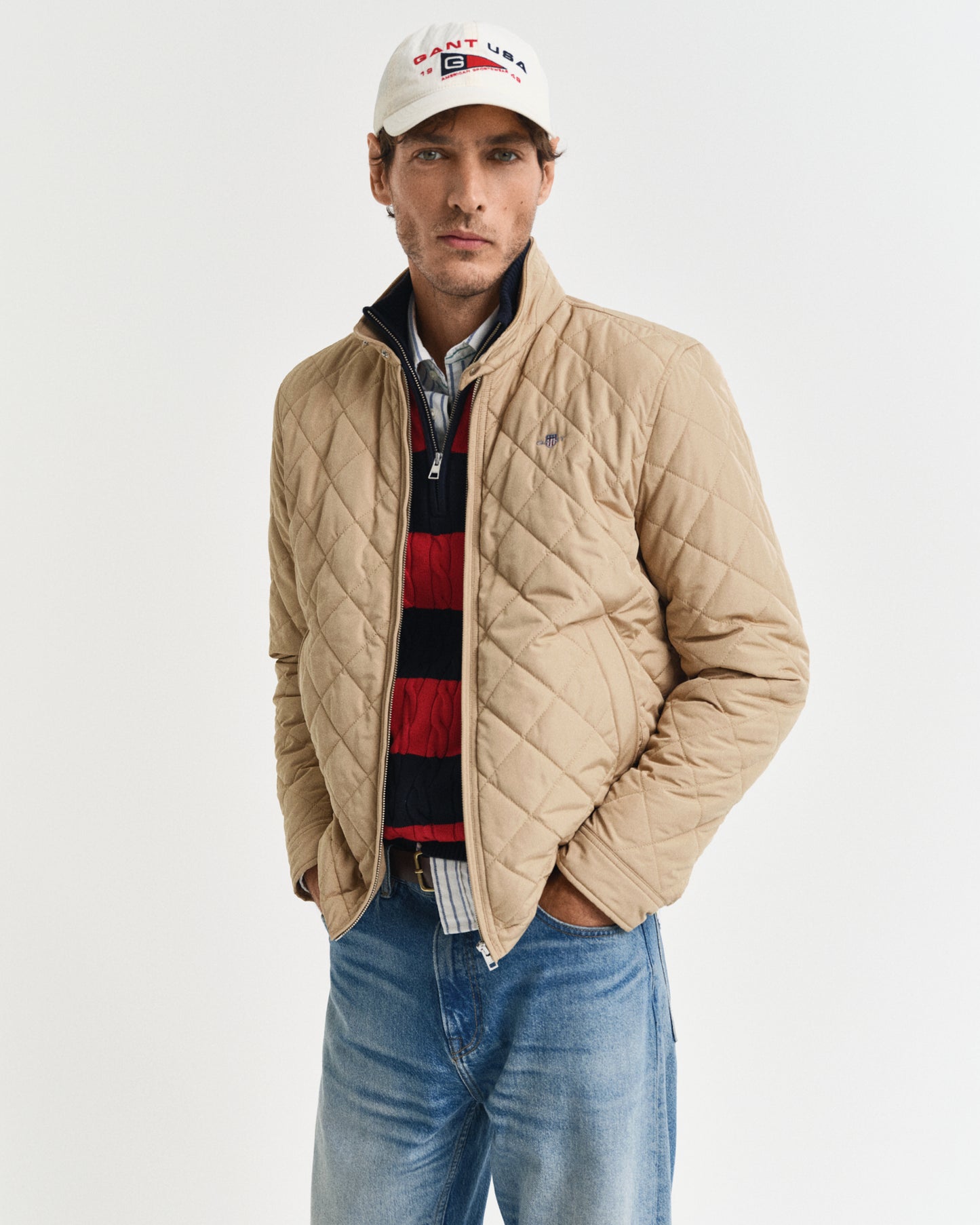 DARK KHAKI, QUILTED WINDCHEATER, FRONT-VIEW BY GANT AU.