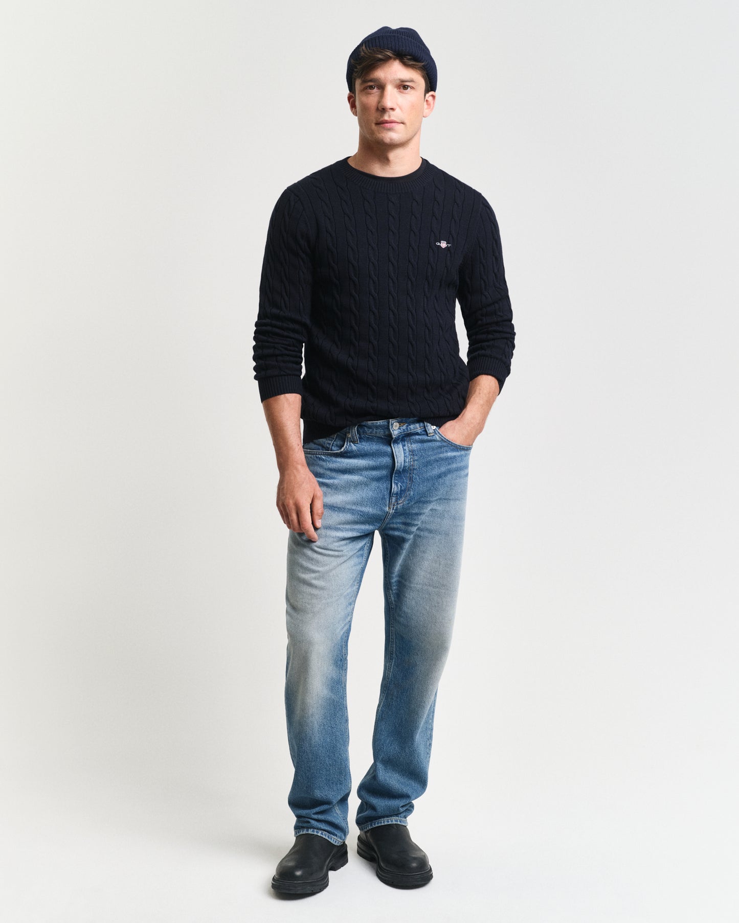 EVENING BLUE, COTTON CABLE C-NECK BY GANT AU.