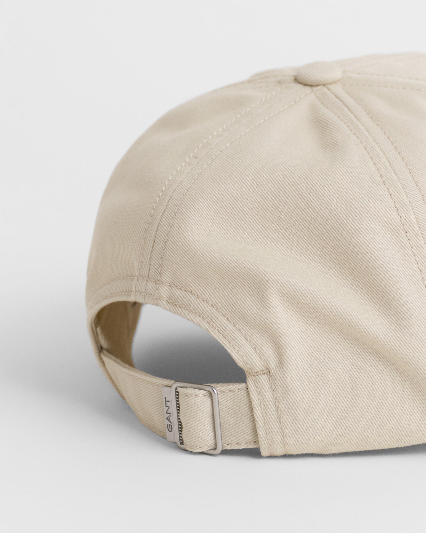 PUTTY, SHIELD COTTON TWILL CAP, CLOSE-UP BY GANT AU.