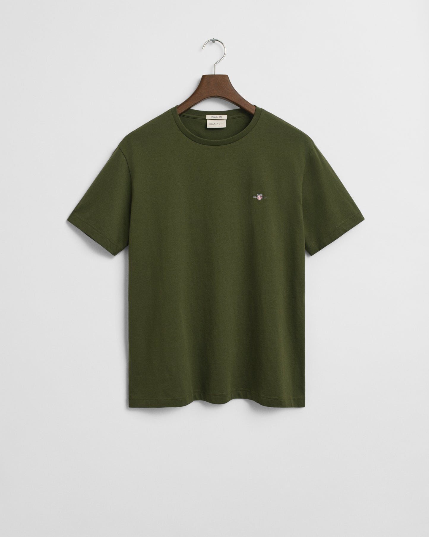 COUNTRY GREEN, REG SHIELD SS T-SHIRT BY GANT AU.