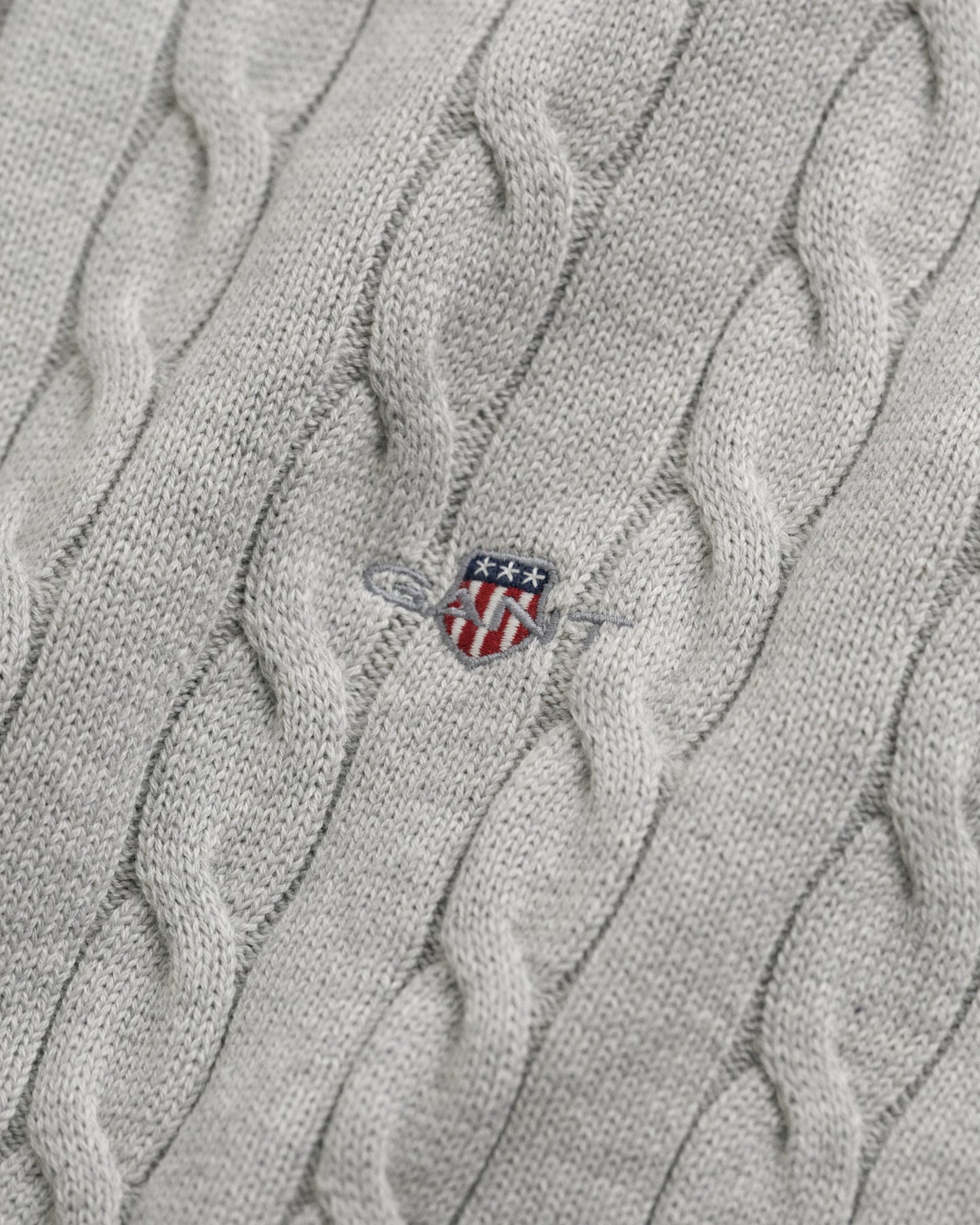 CLOUD GREY MELANGE, COTTON CABLE HALF ZIP, CLOSE-UP BY GANT AU.