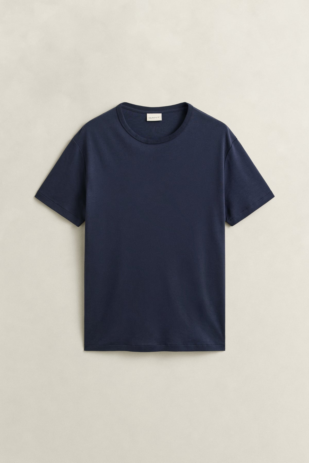 EVENING BLUE, INTERLOCK SS TSHIRT, FLAT-LAY BY GANT AU.