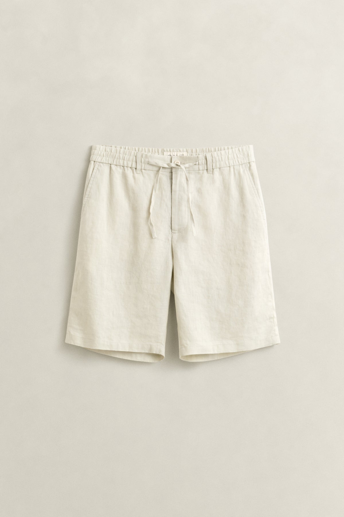 SAND, REG LINEN DS SHORTS, FLAT-LAY BY GANT AU.