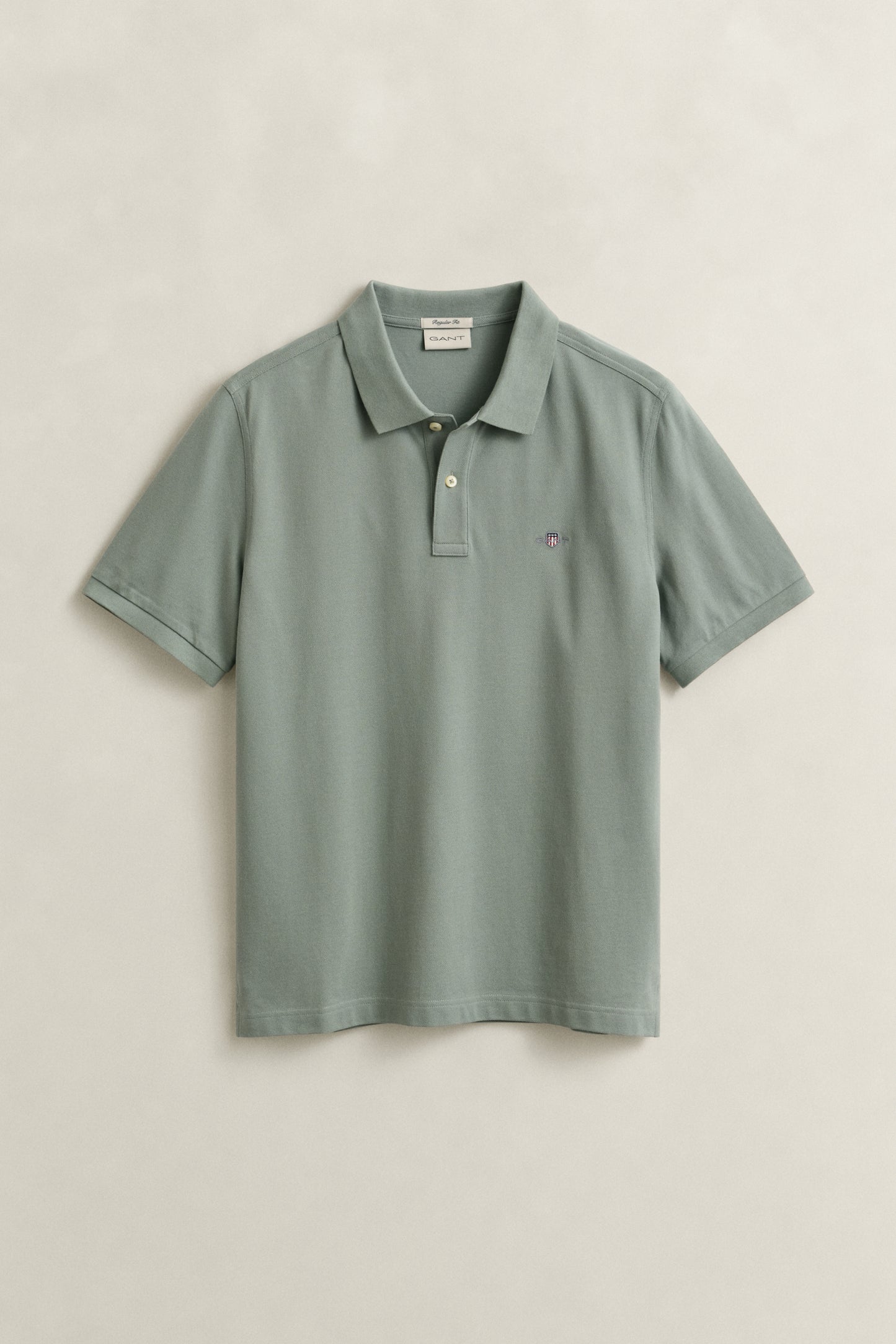 CERAMIC GREY, Classic Regular Polo Shirt, FLAT-LAY BY GANT AU.