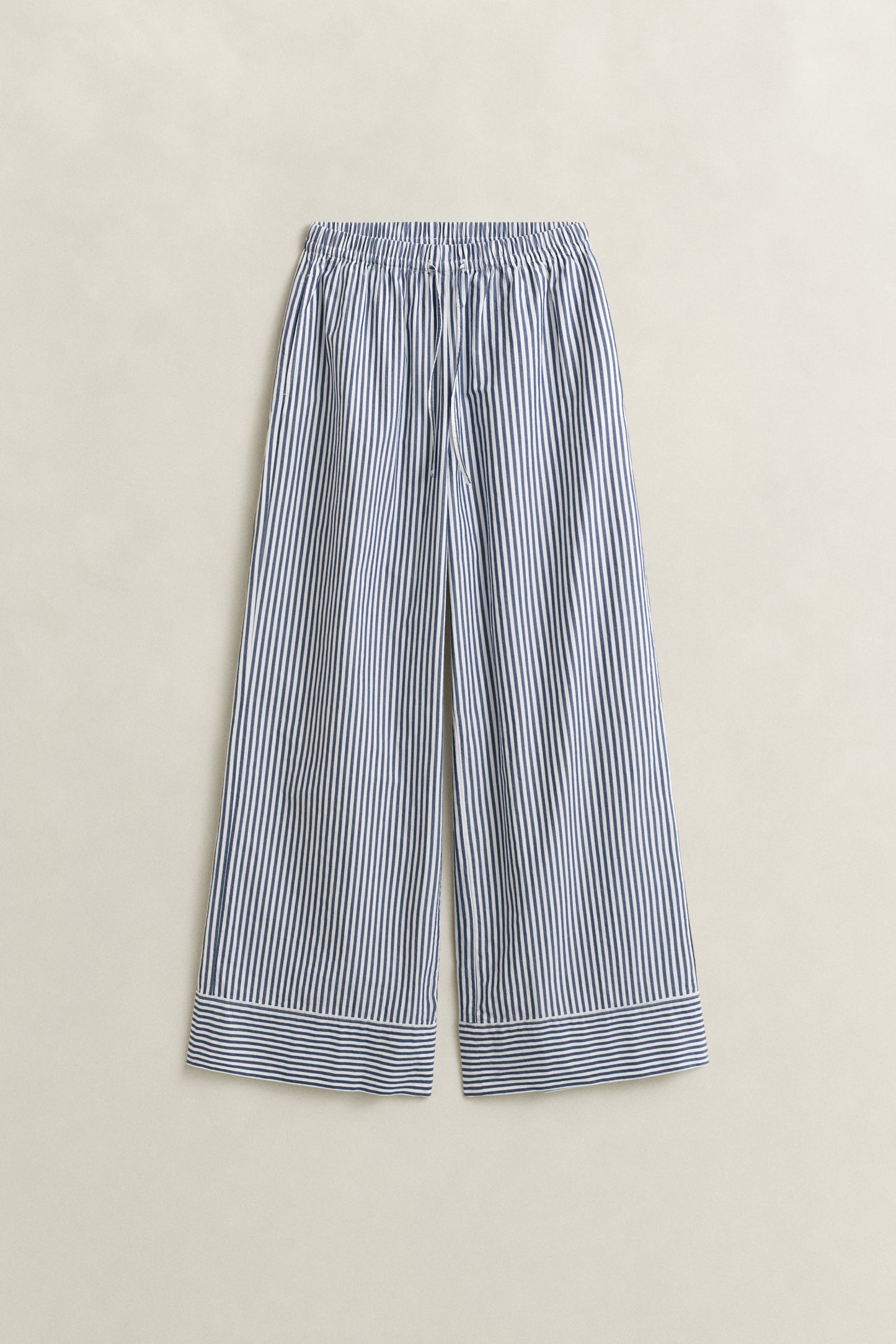 RICH NAVY, STRIPE POPLIN PULL ON PANTS, FRONT-VIEW BY GANT AU.
