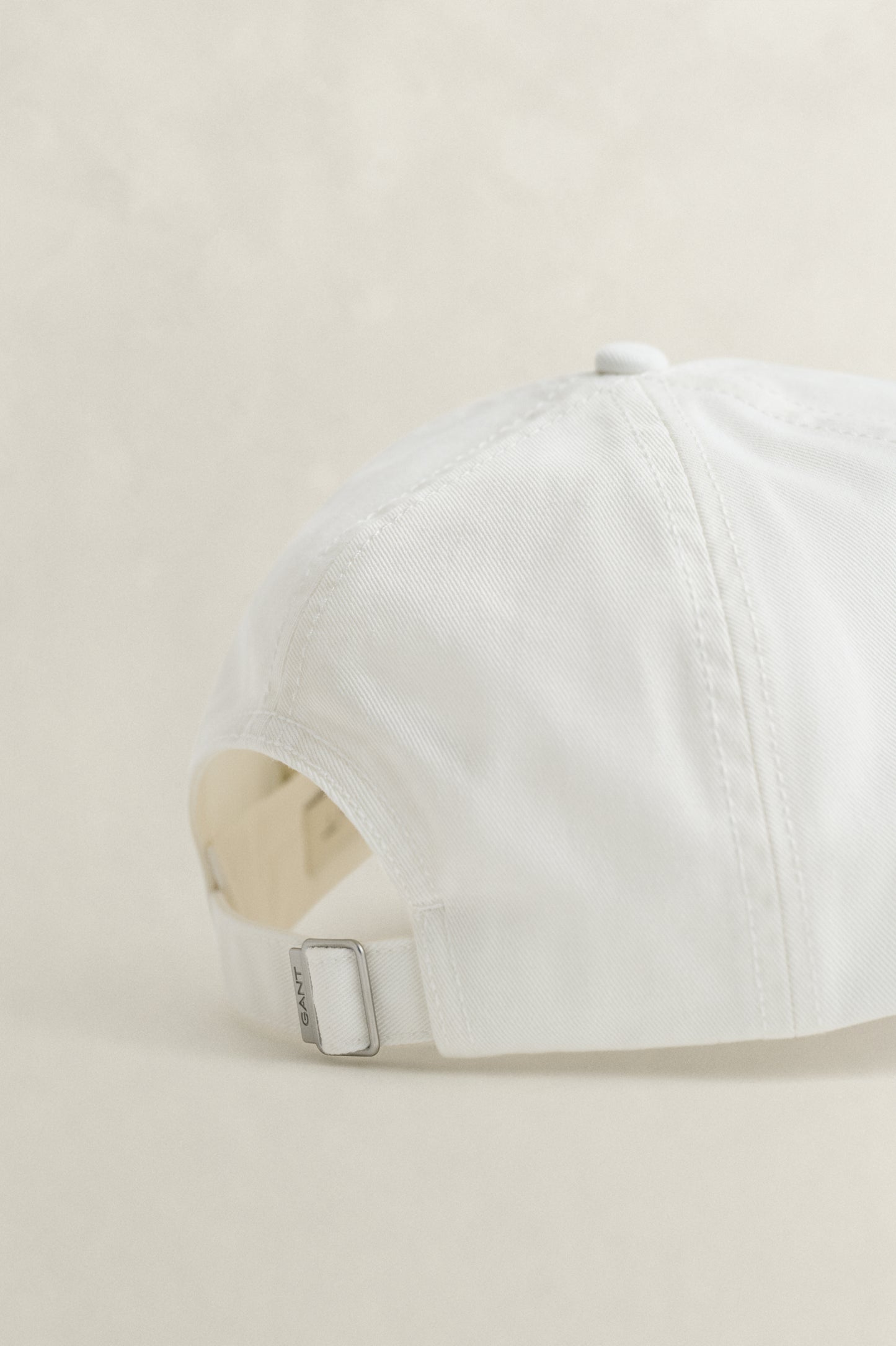 EGGSHELL, Shield Cap, CLOSE-UP BY GANT AU.