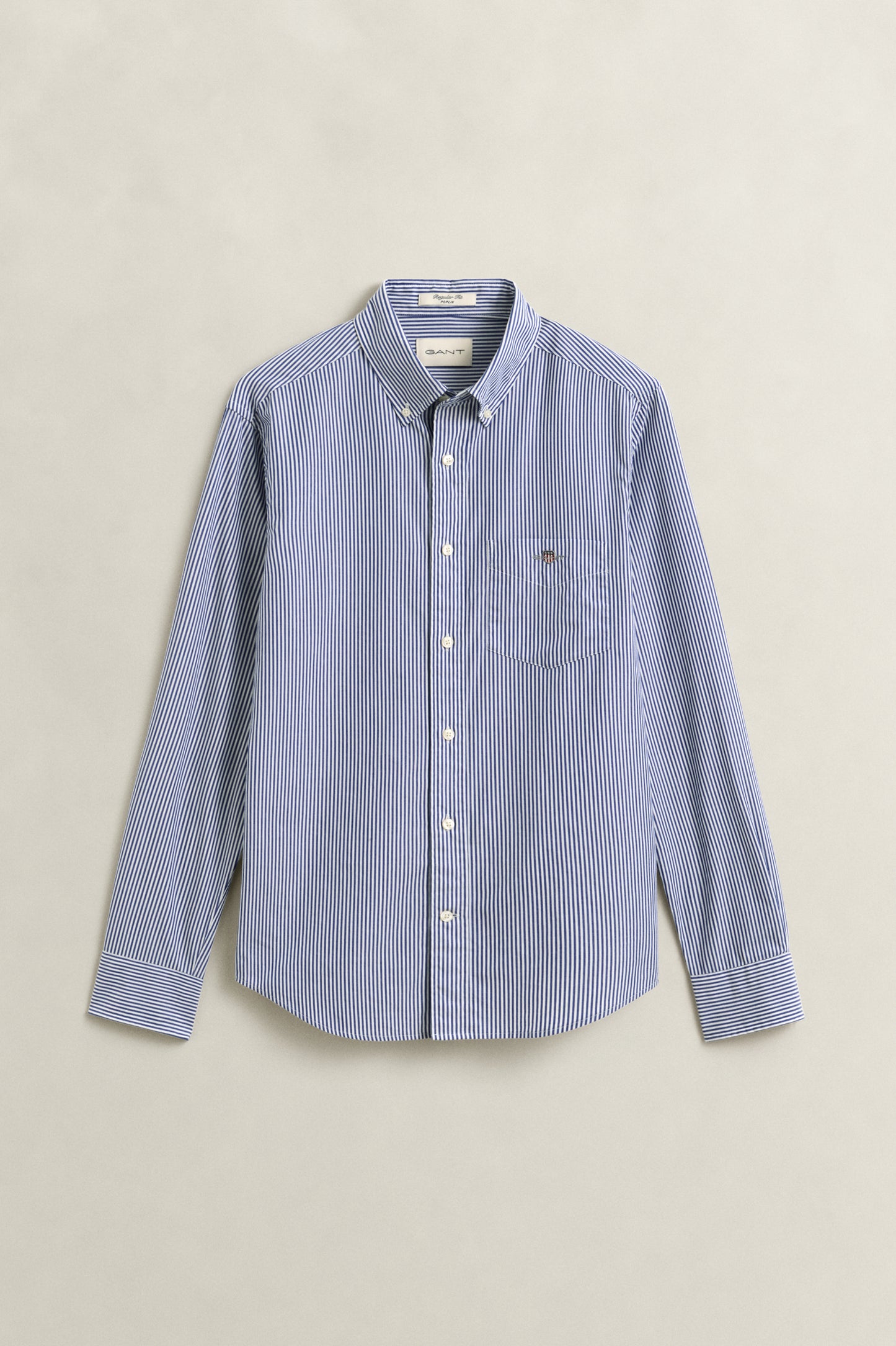 COLLEGE BLUE, REG CLASSIC POPLIN BANKER SHIRT BY GANT AU.