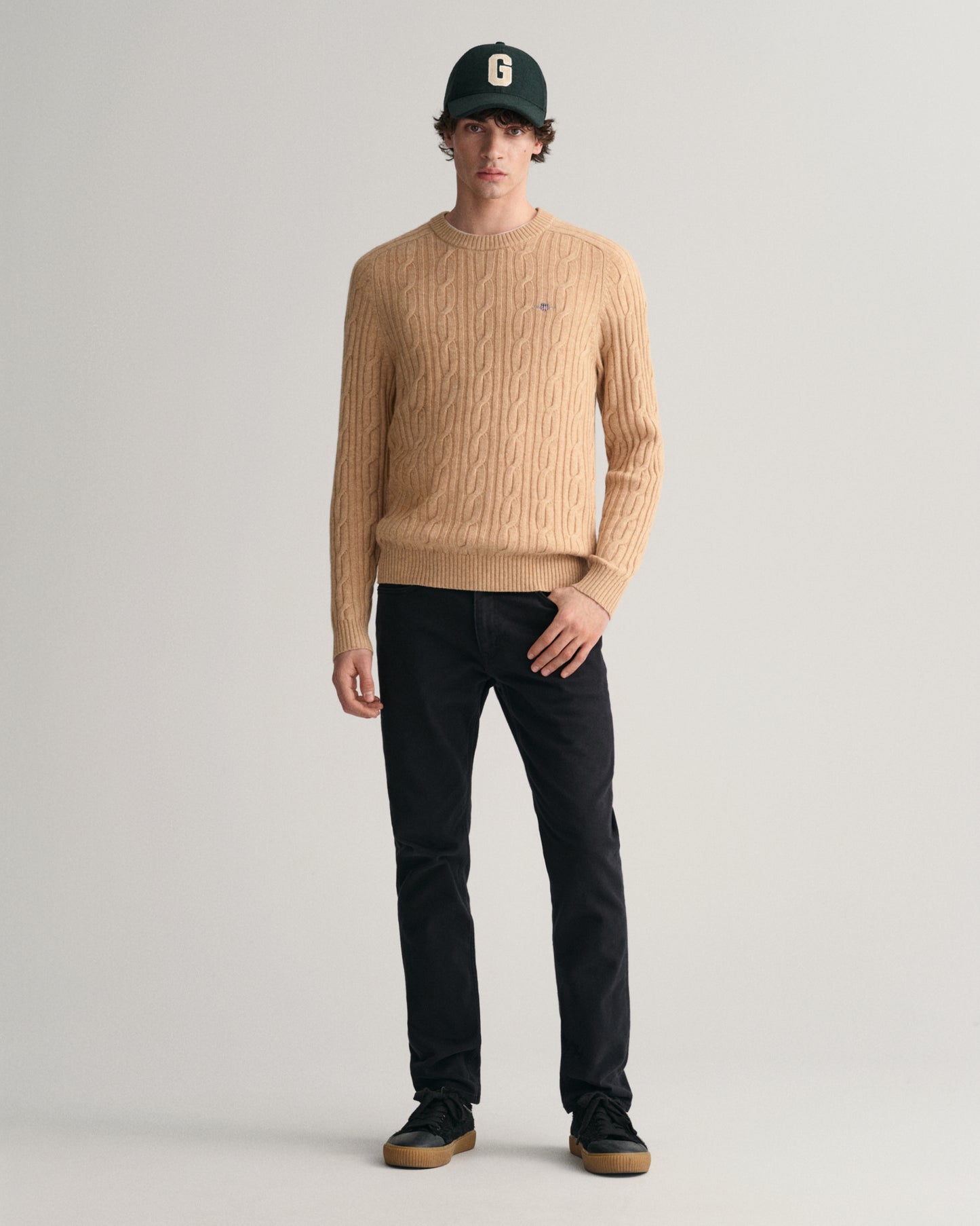 BLACK, SLIM SOFT TWILL JEANS, FRONT-VIEW BY GANT AU.