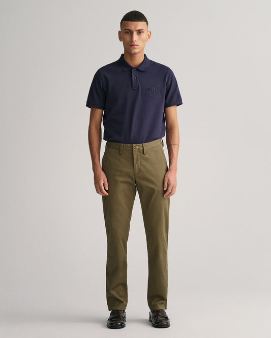 JUNIPER GREEN, SLIM TWILL CHINOS, FRONT-VIEW BY GANT AU.