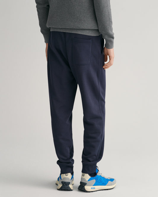EVENING BLUE, REG SHIELD SWEATPANTS, BACK-VIEW BY GANT AU.