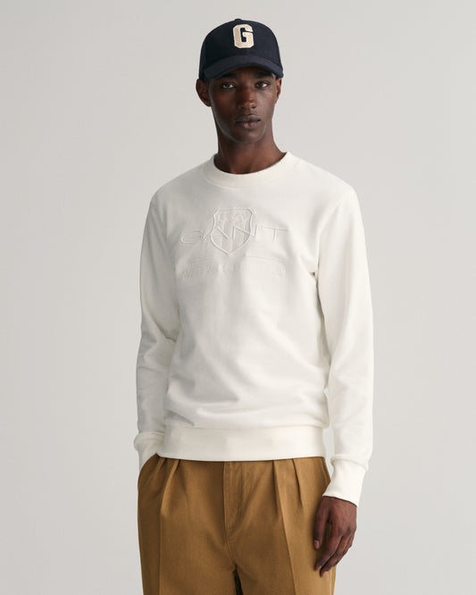 EGGSHELL, REG TONAL SHIELD C-NECK SWEAT, FRONT-VIEW BY GANT AU.