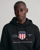 BLACK, REG ARCHIVE SHIELD HOODIE, CLOSE-UP BY GANT AU.