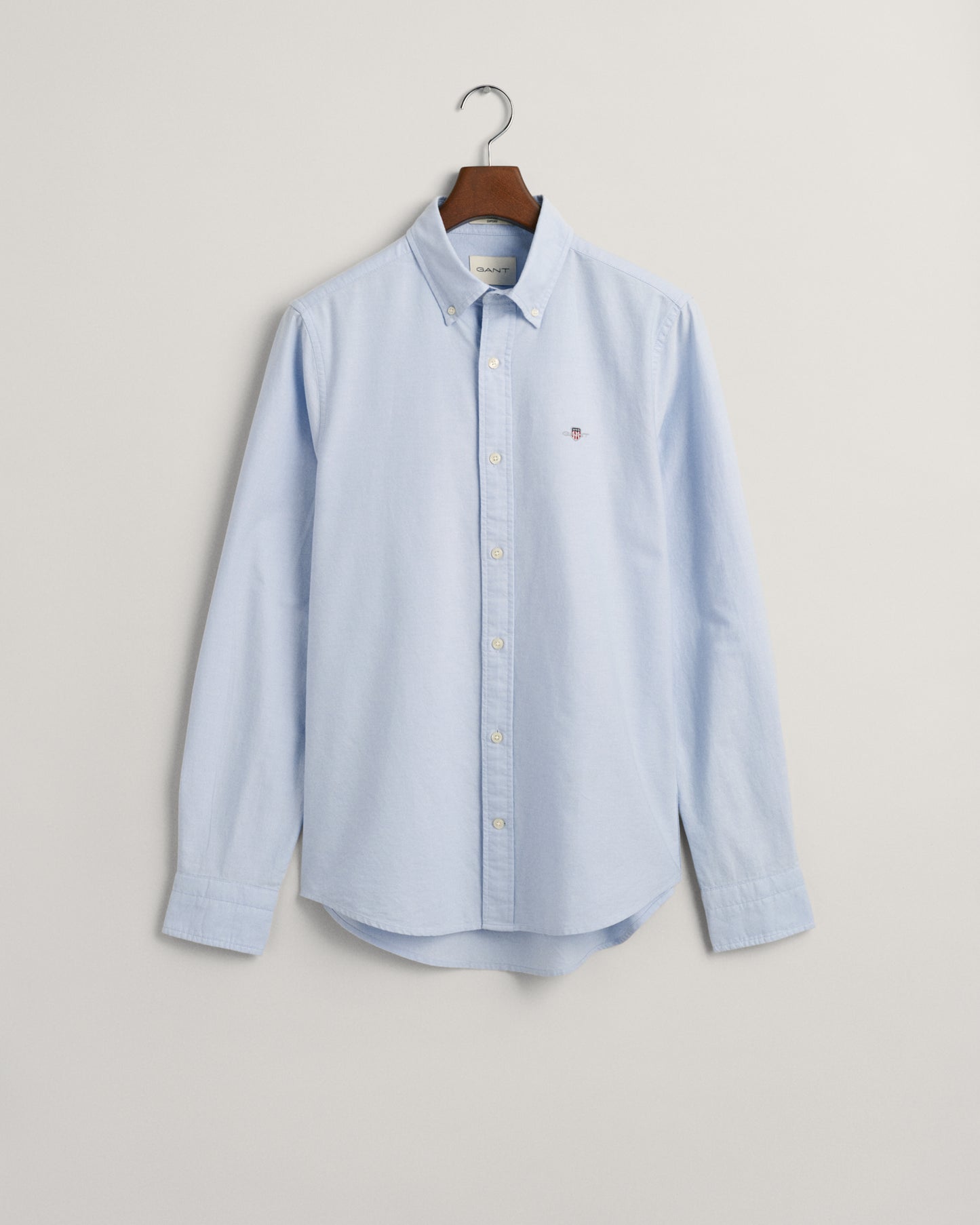 LIGHT BLUE, SLIM OXFORD SHIRT, FLAT-LAY BY GANT AU.