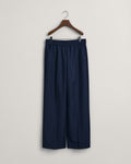 EVENING BLUE, RELAXED PULL ON PANTS, FLAT-LAY BY GANT AU.