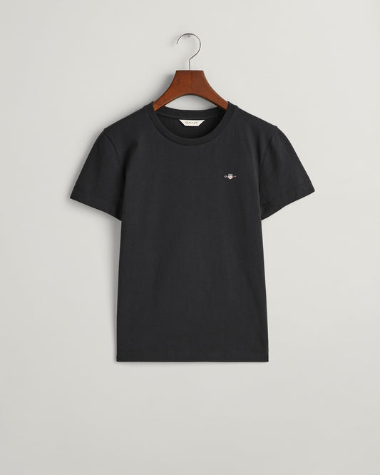 BLACK, REG SHIELD SS T-SHIRT, FLAT-LAY BY GANT AU.