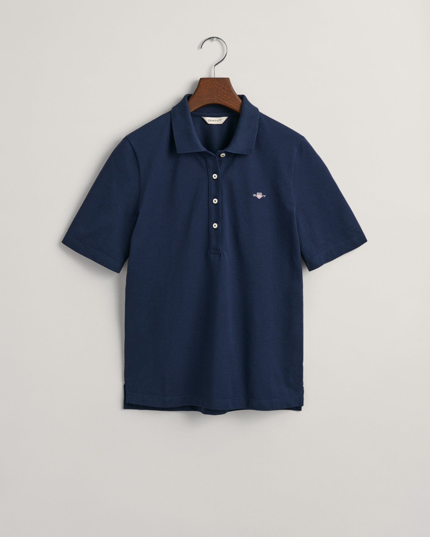 EVENING BLUE, SLIM SHIELD SS PIQUE POLO, FLAT-LAY BY GANT AU.