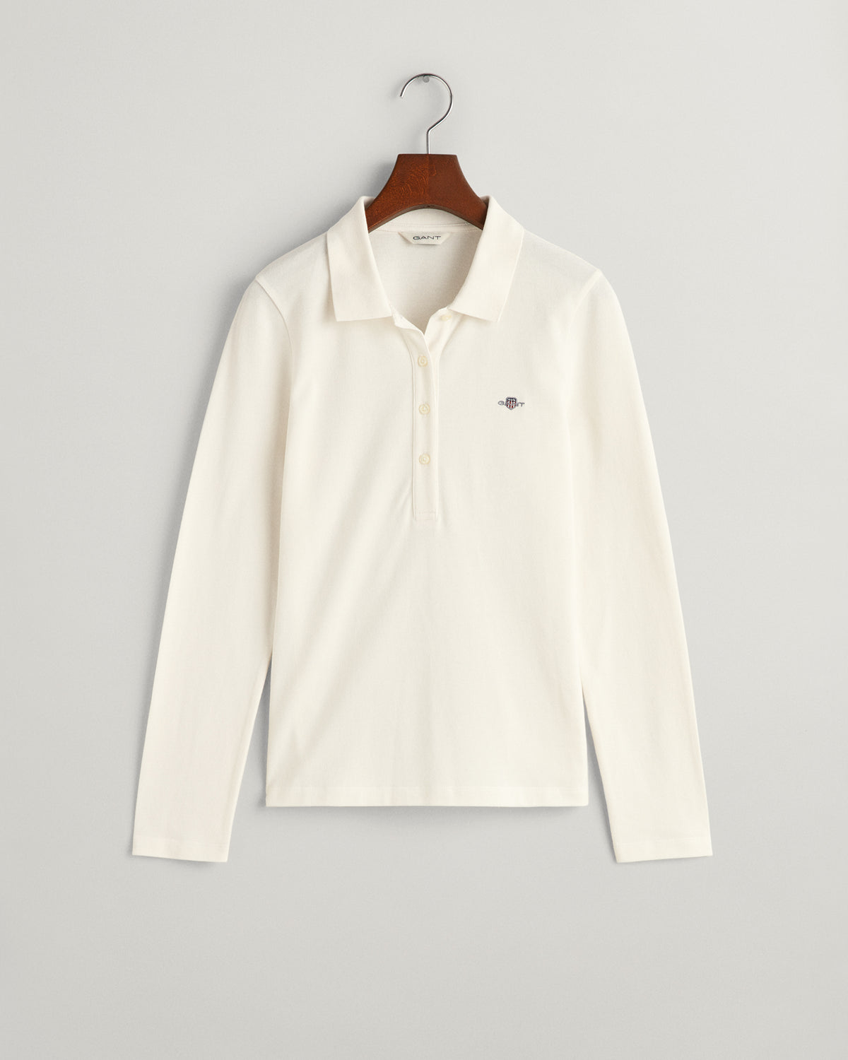 EGGSHELL, SLIM SHIELD LS PIQUE POLO, FLAT-LAY BY GANT AU.
