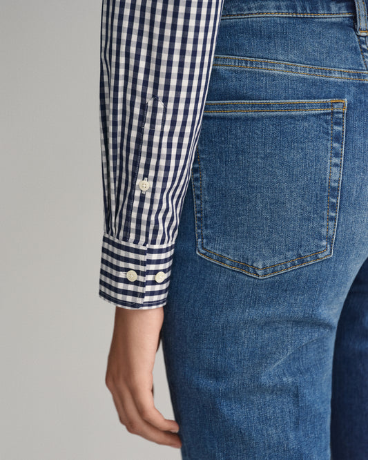 CLASSIC BLUE, REG POPLIN GINGHAM SHIRT, CLOSE-UP BY GANT AU.