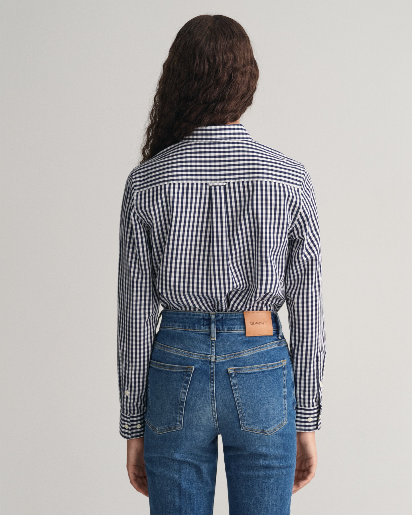 CLASSIC BLUE, REG POPLIN GINGHAM SHIRT, BACK-VIEW BY GANT AU.