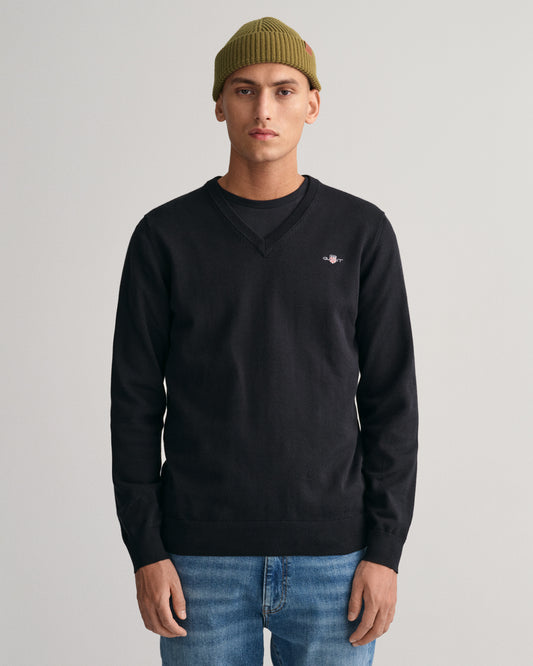 BLACK, CLASSIC COTTON V-NECK, FRONT-VIEW BY GANT AU.