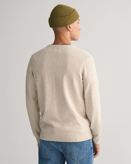 LIGHT BEIGE MELANGE, CLASSIC COTTON V-NECK, BACK-VIEW BY GANT AU.