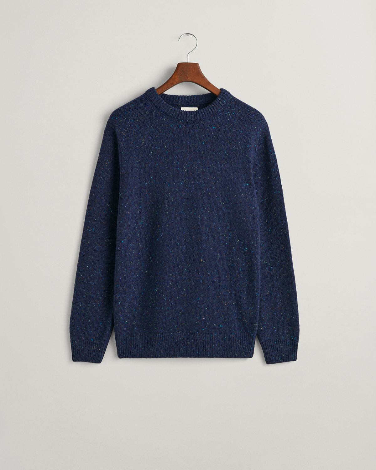 EVENING BLUE, WOOL NEPS C-NECK, FLAT-LAY BY GANT AU.