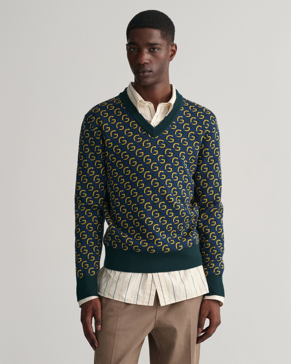 TARTAN GREEN, MERINO JACQUARD V-NECK, FRONT-VIEW BY GANT AU.