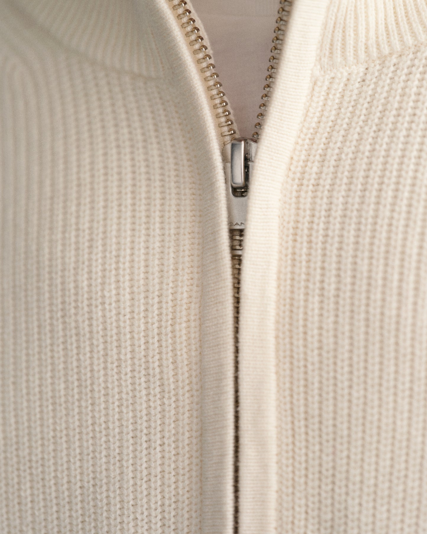 CREAM, COTTON WOOL RIB HZ, CLOSE-UP BY GANT AU.