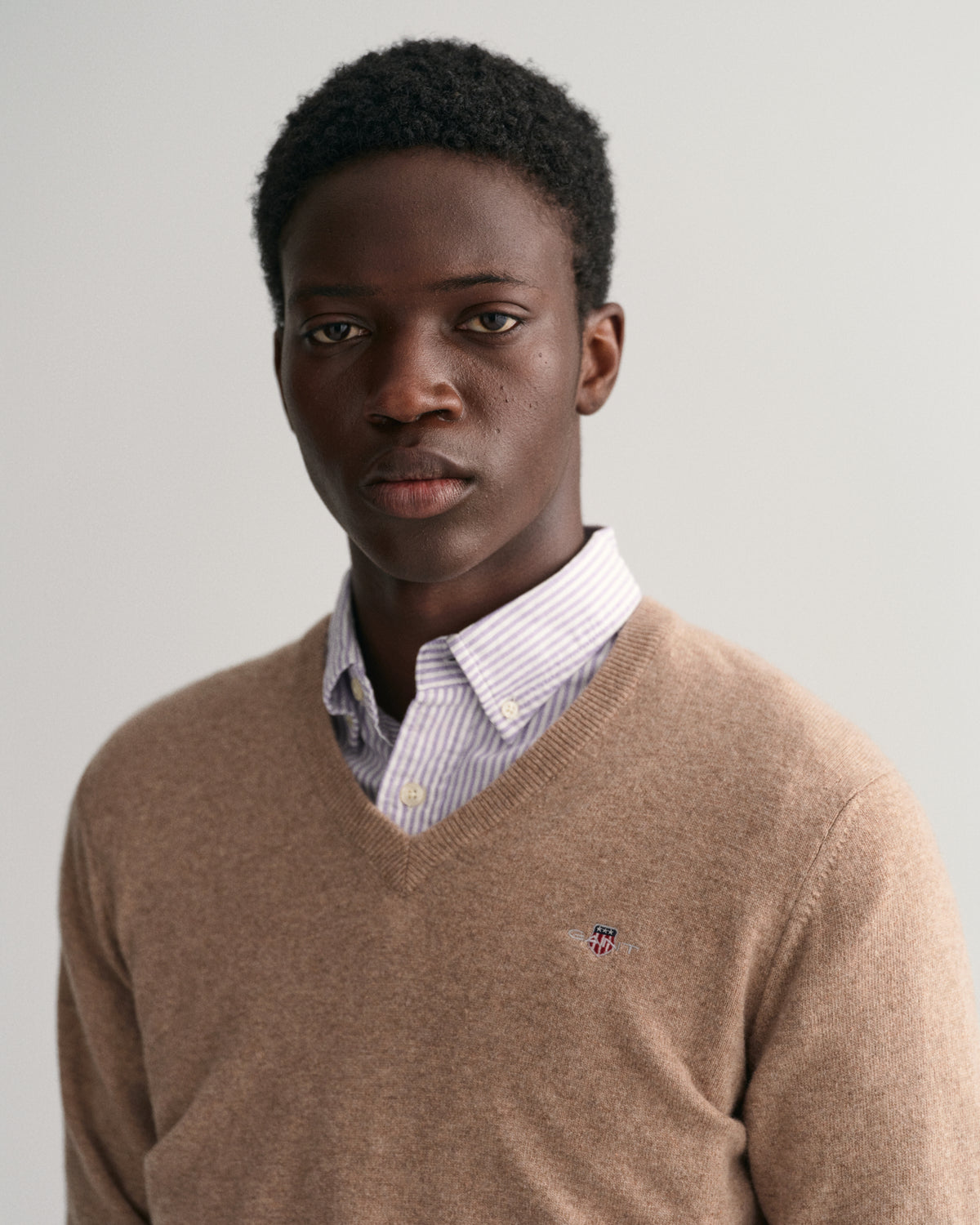 MODEL WEARING SUPERFINE LAMBSWOOL V-NECK