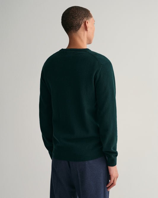 TARTAN GREEN, SUPERFINE LAMBSWOOL V-NECK, BACK-VIEW BY GANT AU.