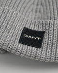 GREY MELANGE, UNISEX. COTTON RIB KNIT BEANIE, CLOSE-UP BY GANT AU.