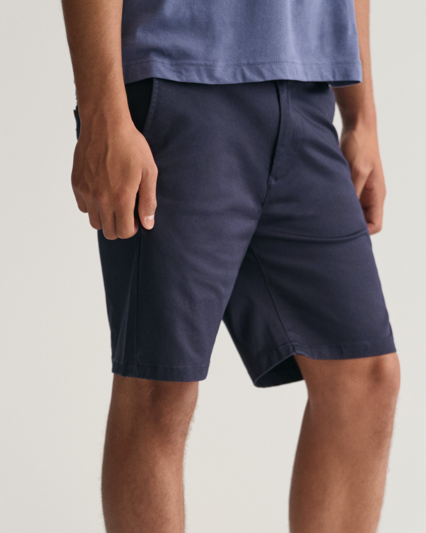 MARINE, CHINO SHORTS, CLOSE-UP BY GANT AU.