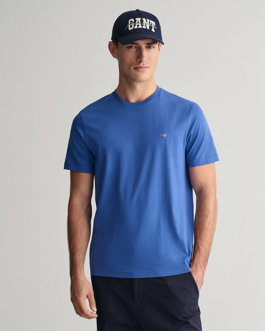 RICH BLUE, REG SHIELD SS T-SHIRT, FRONT-VIEW BY GANT AU.