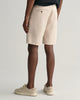 PUTTY, SLIM TWILL SHORTS, BACK-VIEW BY GANT AU.