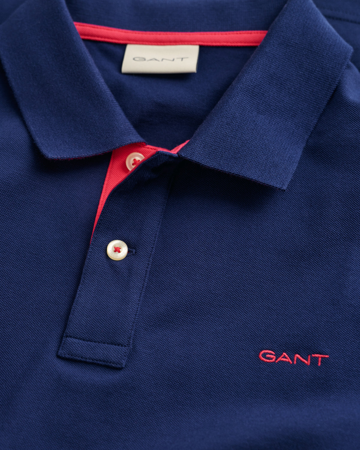 PERSIAN BLUE, REG CONTRAST PIQUE SS POLO, CLOSE-UP BY GANT AU.